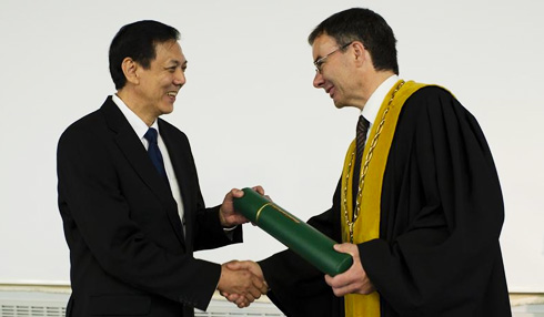 SMU Professor Francis Koh first Singaporean to receive Honorary Doctorate in Economics from University of St. Gallen