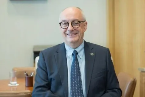 Prof Arnoud De Meyer
